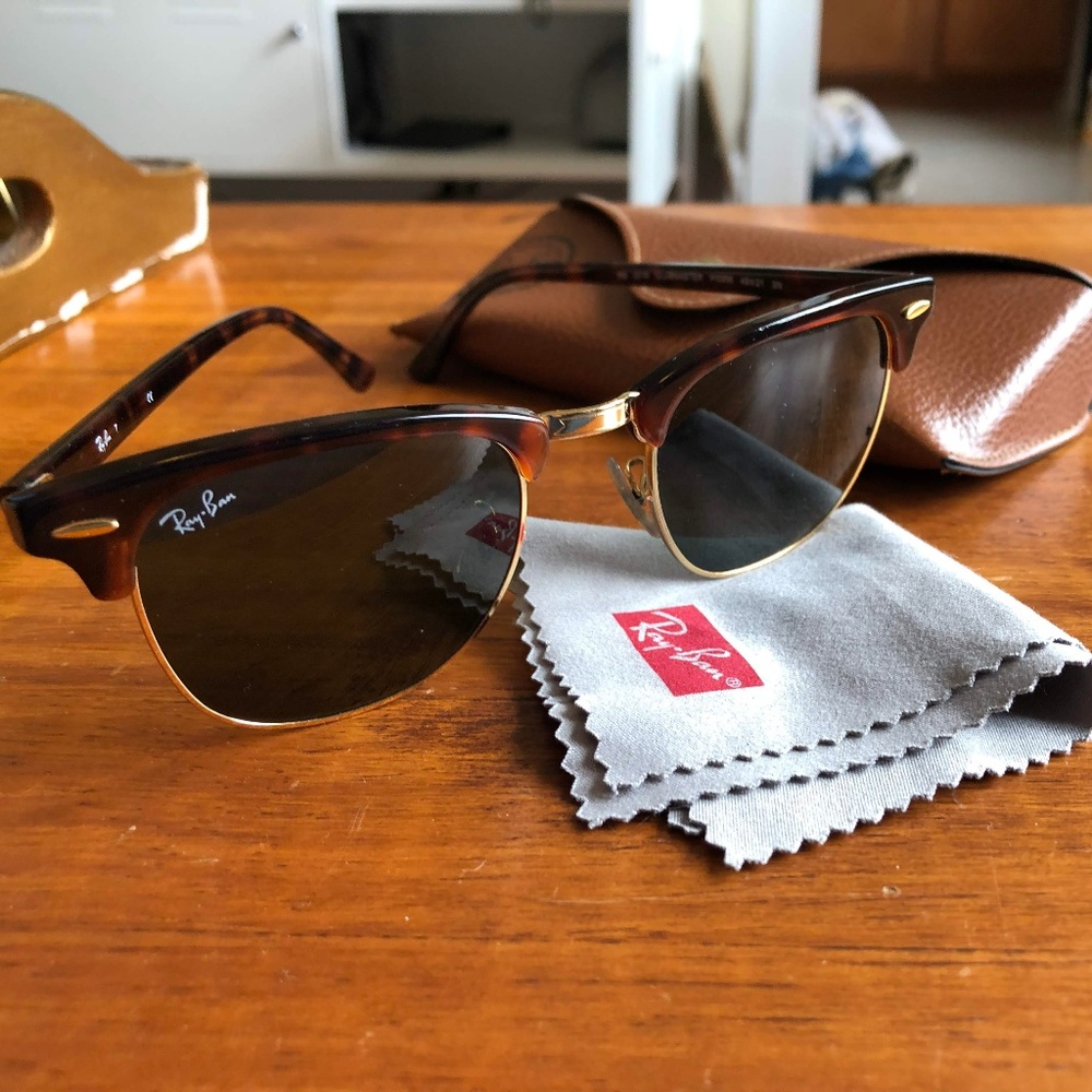 Ray- Ban Tortoise Clubmaster Classic Sunglasses